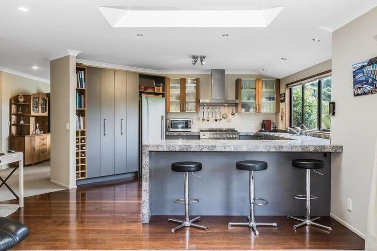 Photo of property in 94 Maui Pomare Road, Nikau Valley, Paraparaumu, 5032