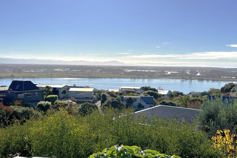 Photo of property in 31 Janice Place, Mount Pleasant, Christchurch, 8081