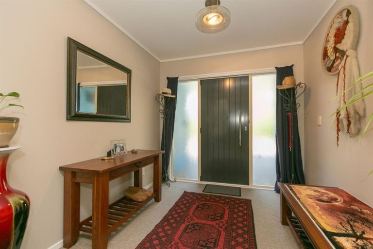 Photo of property in 14 Mountain Road, Sentry Hill, New Plymouth, 4373
