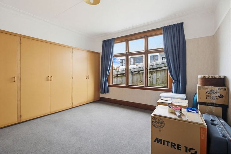 Photo of property in 30 Wharfe Street, South Hill, Oamaru, 9400