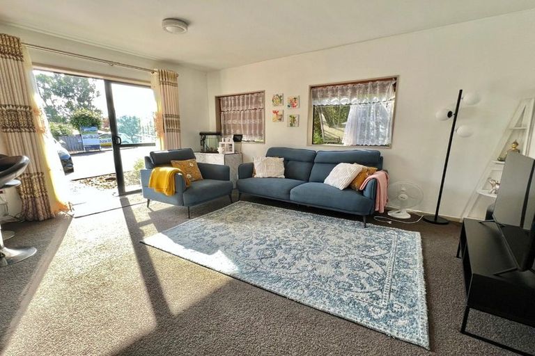 Photo of property in 24 Malaspina Place, Papatoetoe, Auckland, 2025