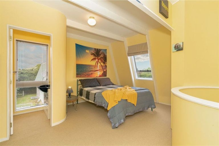 Photo of property in 9a Olive Terrace, Paraparaumu Beach, Paraparaumu, 5032