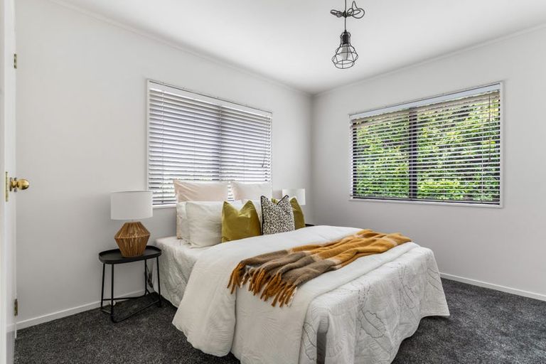 Photo of property in 1/62 Simmental Crescent, Somerville, Auckland, 2014