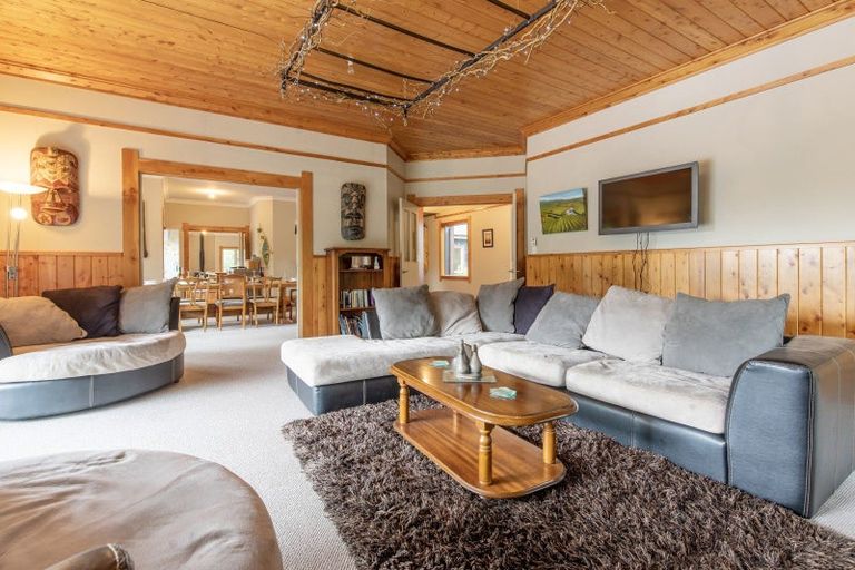 Photo of property in 2383 State Highway 2, Waipukurau, 4200