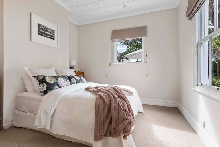 Photo of property in 229 Eskdale Road, Birkenhead, Auckland, 0626