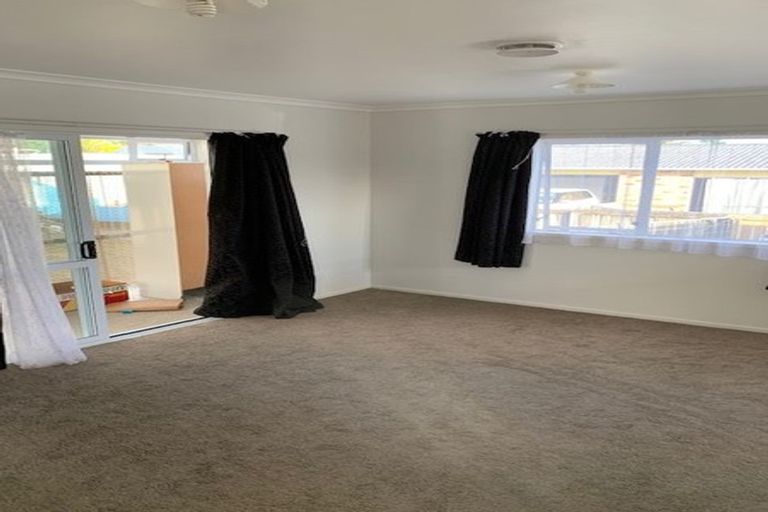 Photo of property in 8 Naumai Place, Spotswood, New Plymouth, 4310