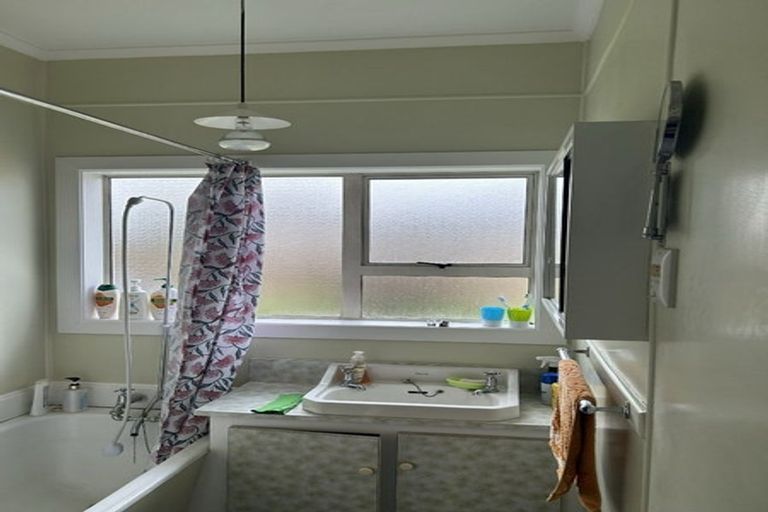 Photo of property in 143 Catherine Street, Windsor, Invercargill, 9810