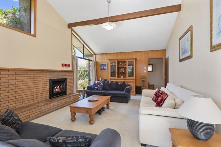 Photo of property in 10 Parkview Place, Avonhead, Christchurch, 8042