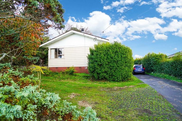 Photo of property in 114 Don Buck Road, Massey, Auckland, 0614