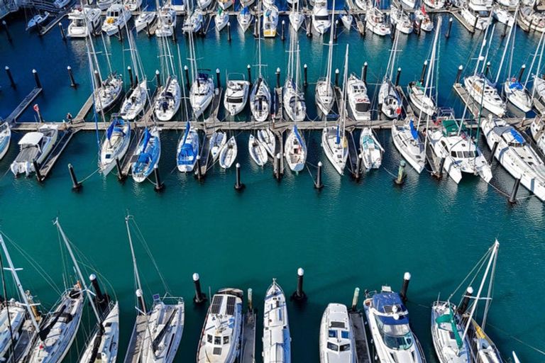 Photo of property in Clyde Quay Wharf, 3b/2 Clyde Quay Wharf, Te Aro, Wellington, 6011