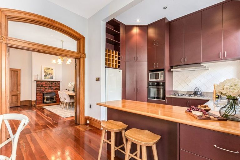 Photo of property in 46 Roxburgh Street, Mount Victoria, Wellington, 6011