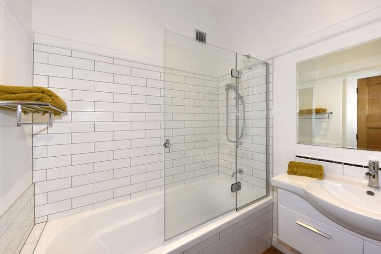 Photo of property in 104 Saint James Avenue, Papanui, Christchurch, 8053