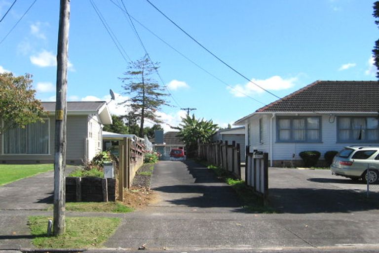 Photo of property in 91a/1 Beach Road, Te Atatu Peninsula, Auckland, 0610