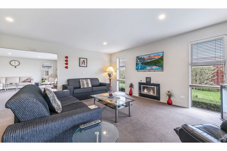 Photo of property in 16 Rapley Street, Kaiapoi, 7630