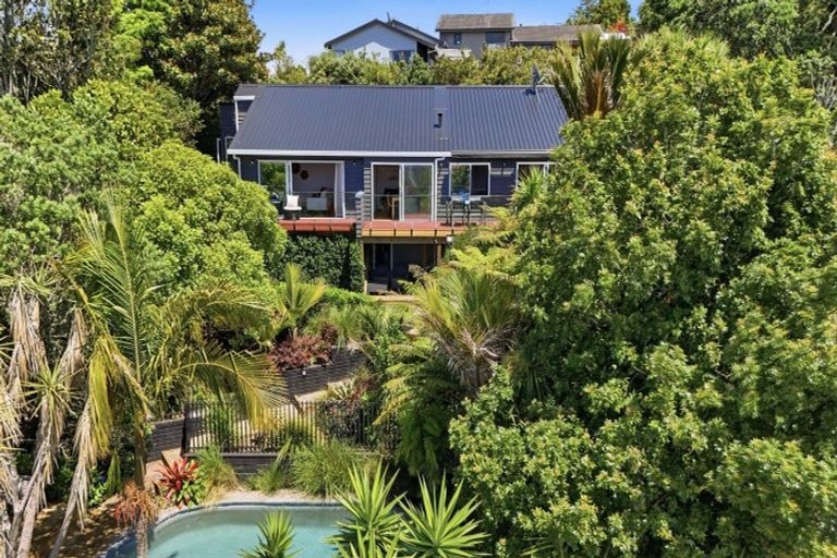 Photo of property in 34 Montclair Rise, Browns Bay, Auckland, 0630