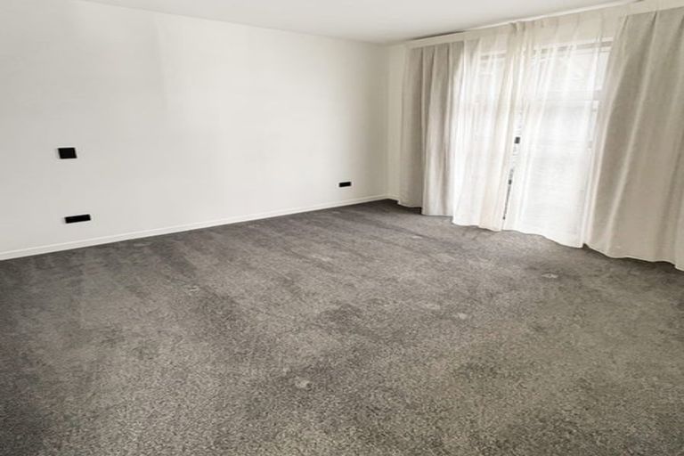 Photo of property in 16 Kelly Road, Riverhead, 0820