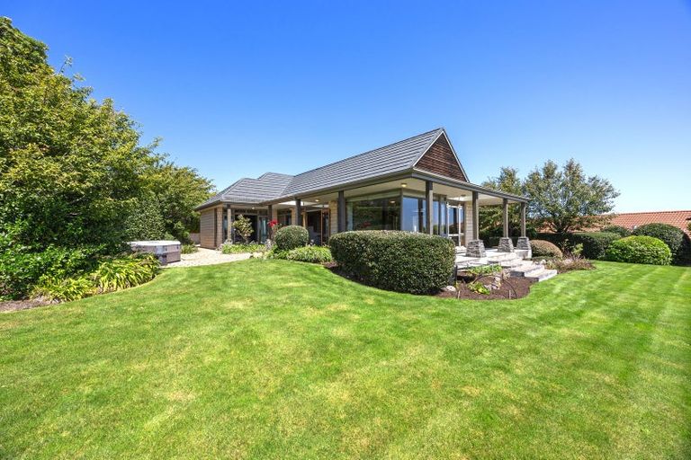 Photo of property in 3 Watlings Place, Kennedys Bush, Christchurch, 8025