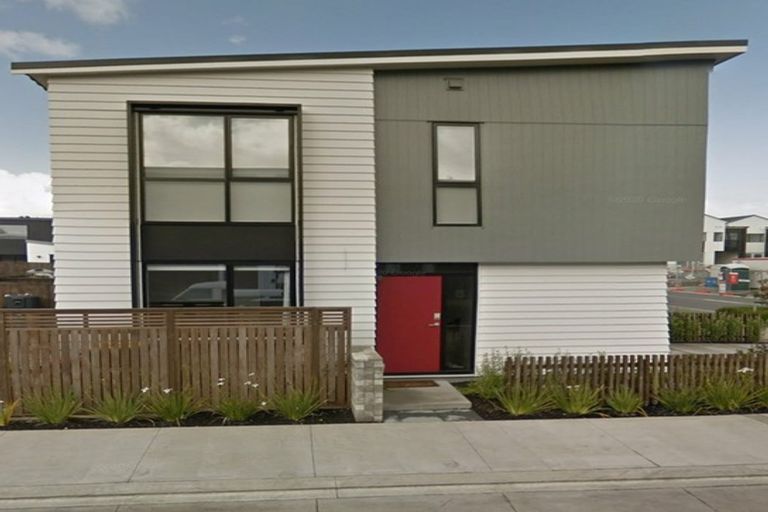 Photo of property in 60 Mapou Road, Hobsonville, Auckland, 0616