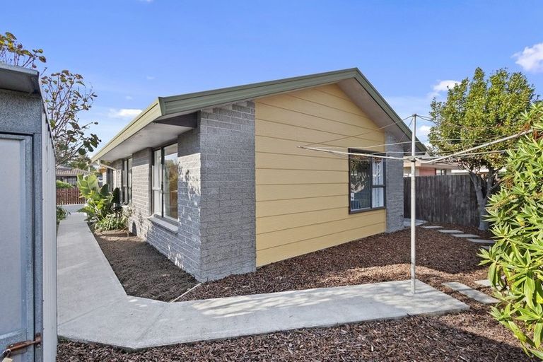 Photo of property in 22 Mchaffies Place, Wainoni, Christchurch, 8061