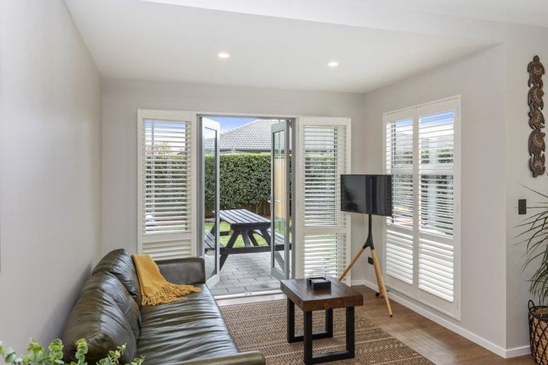 Photo of property in 32 Waterford Avenue, Northwood, Christchurch, 8051