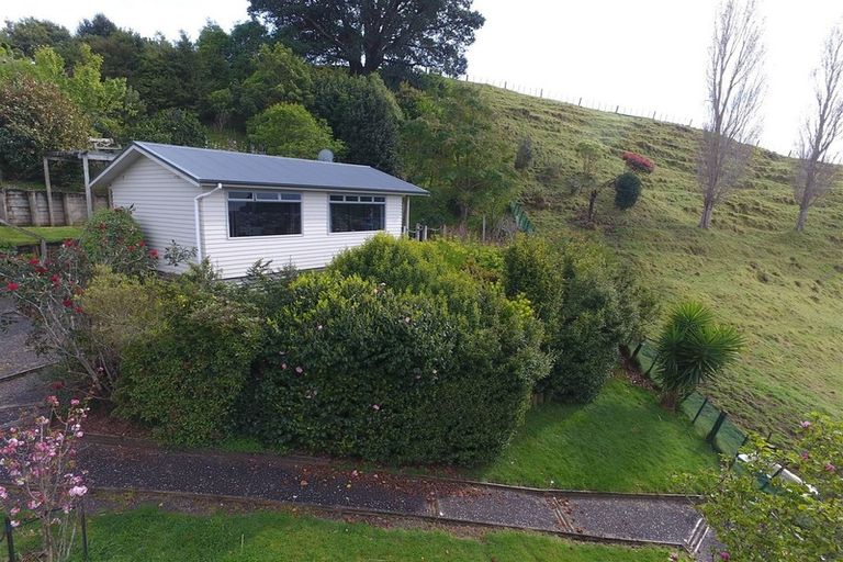 Photo of property in 29 Manuka Drive, Whangamata, 3691