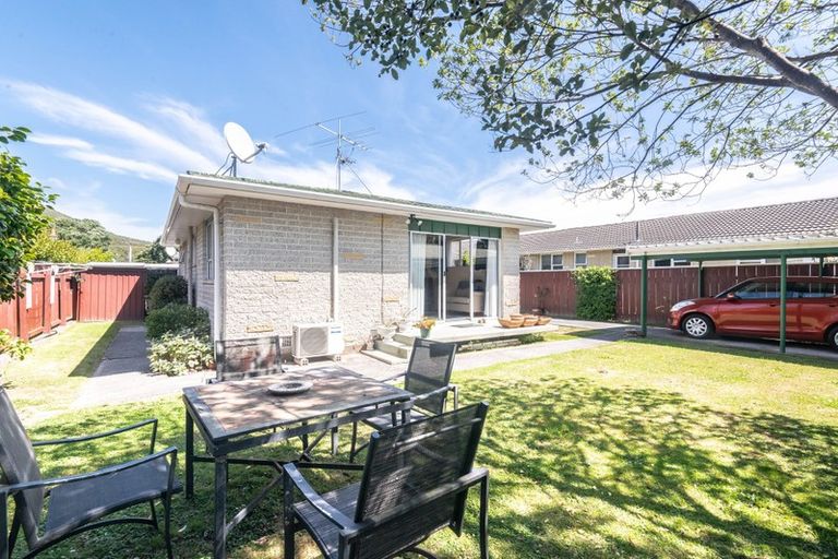 Photo of property in 13 Saint Ronans Avenue, Waterloo, Lower Hutt, 5011