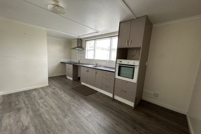 Photo of property in 80 Peel Street, Westport, 7825