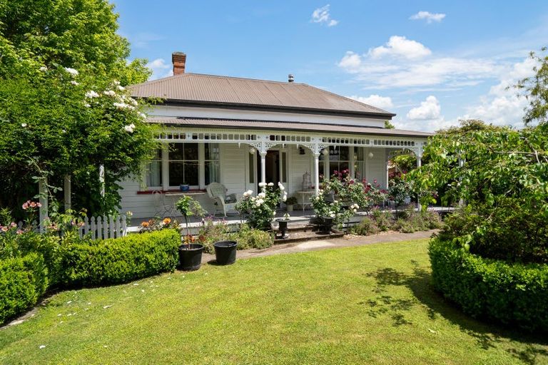 Photo of property in 147 Victoria Street, Cambridge, 3434