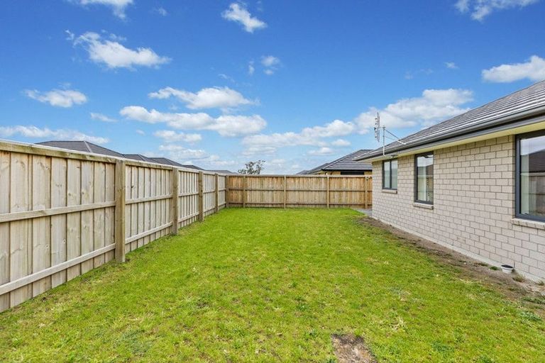 Photo of property in 175 Faringdon Boulevard, Rolleston, 7615