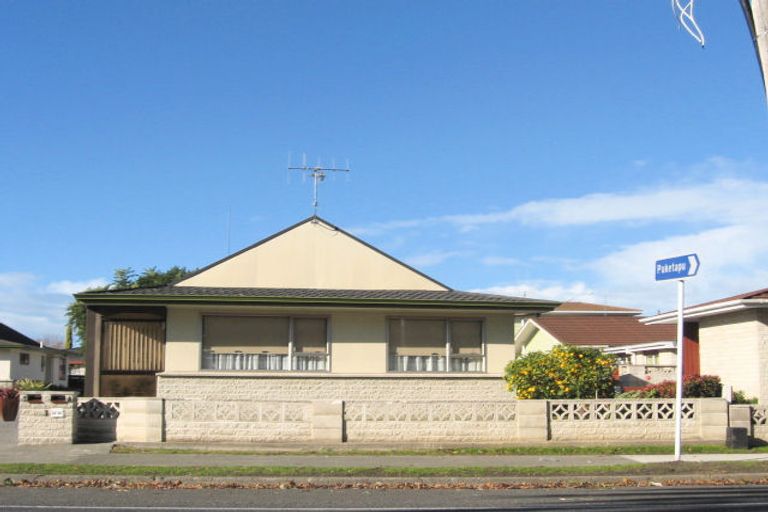 Photo of property in 3 Church Road, Taradale, Napier, 4112