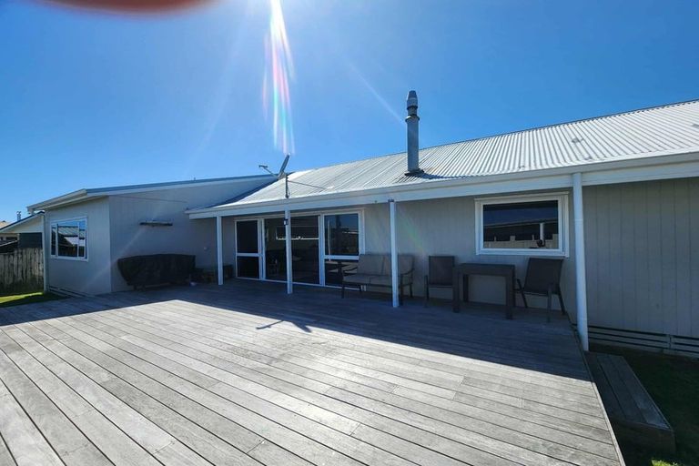 Photo of property in 10b Redditch Place, Papamoa Beach, Papamoa, 3118