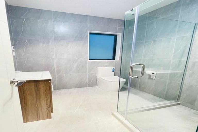 Photo of property in 54 Drumbuoy Drive, Flat Bush, Auckland, 2019