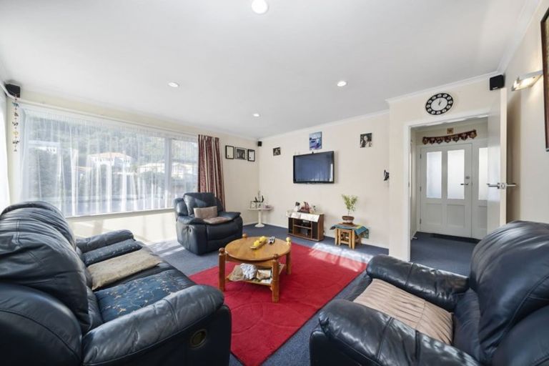 Photo of property in 158 Severn Street, Island Bay, Wellington, 6023