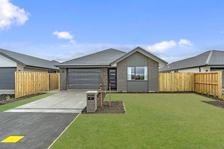 Photo of property in 6 Mccahon Lane, Rolleston, 7615