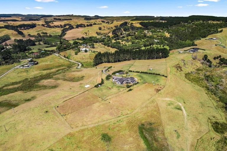 Photo of property in 288 Rimmer Road, Helensville, 0875