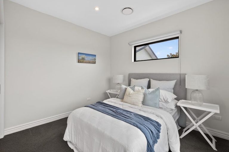 Photo of property in 1 Vahsel Bay, Wigram, Christchurch, 8025