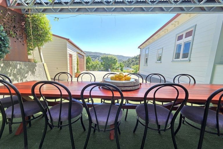 Photo of property in 7 Rutland Street, Picton, 7220