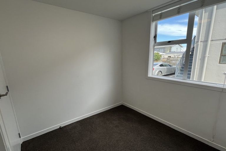 Photo of property in 17/125u Queens Drive, Lyall Bay, Wellington, 6022