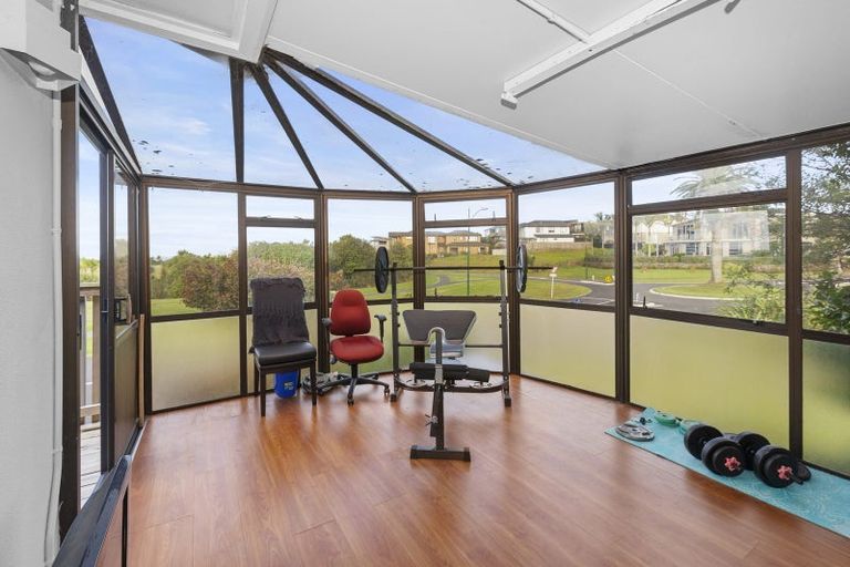 Photo of property in 49 Spinnaker Drive, Te Atatu Peninsula, Auckland, 0610