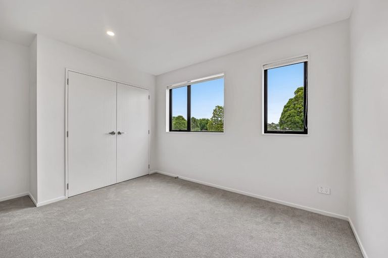 Photo of property in 3/345 Pakuranga Road, Pakuranga Heights, Auckland, 2010