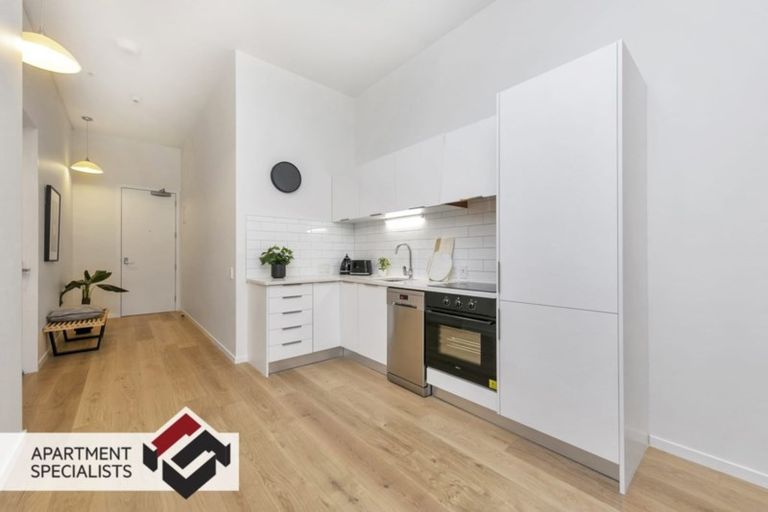 Photo of property in 6 Victoria Street, Hawera, 4610