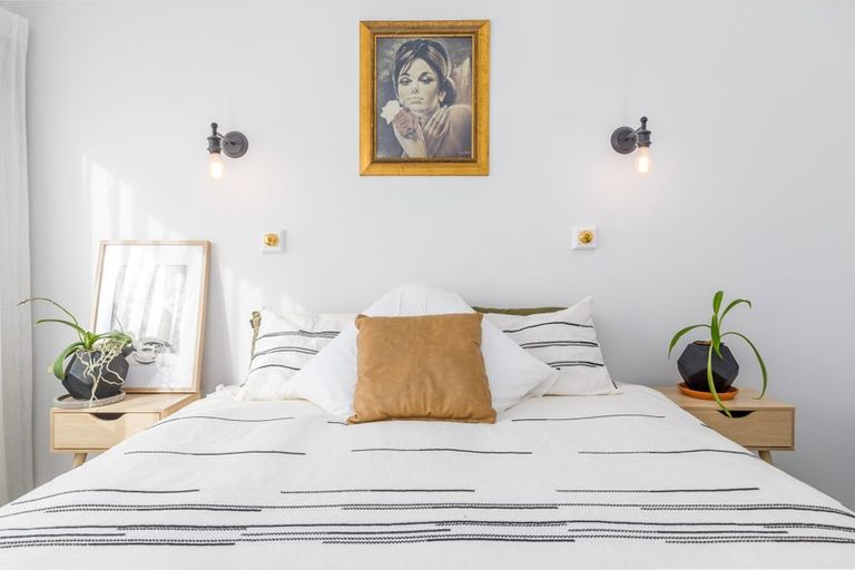 Photo of property in 18a Rosario Crescent, Red Beach, 0932