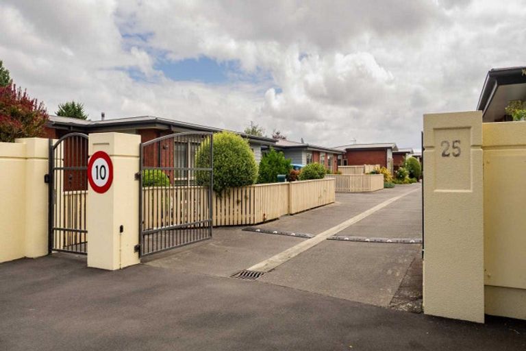 Photo of property in 11/25 Tilford Street, Woolston, Christchurch, 8062
