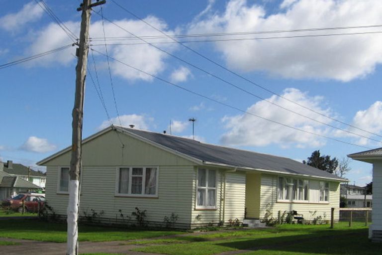 Photo of property in 13 Ingram Crescent, Otara, Auckland, 2023
