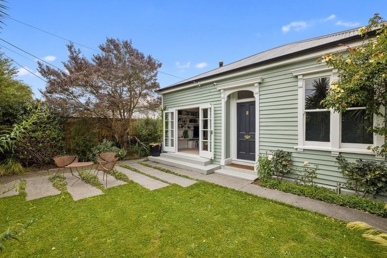 Photo of property in 21 Chatham Street, Addington, Christchurch, 8024