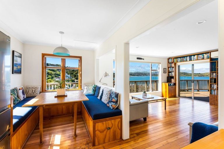 Photo of property in 6 Gordon Road, Plimmerton, Porirua, 5026