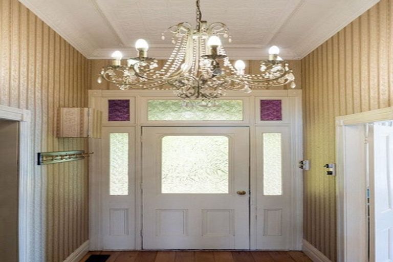 Photo of property in 110 Victoria Street, Cambridge, 3434