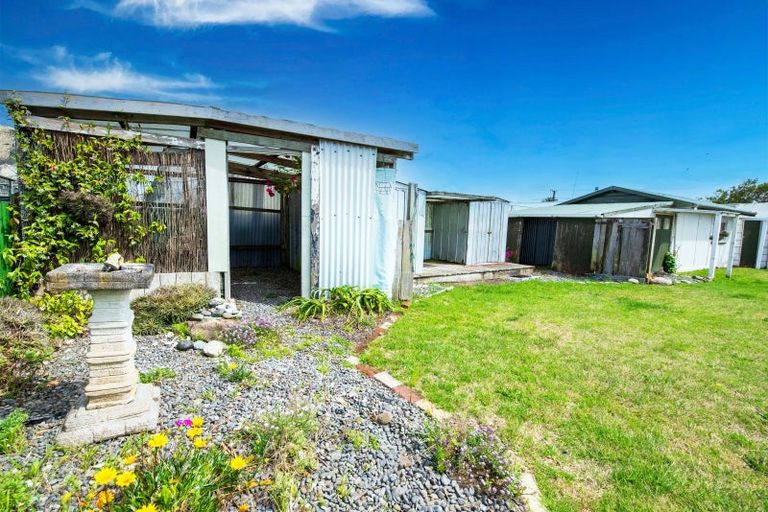 Photo of property in 6 Seabury Avenue, Foxton Beach, Foxton, 4815