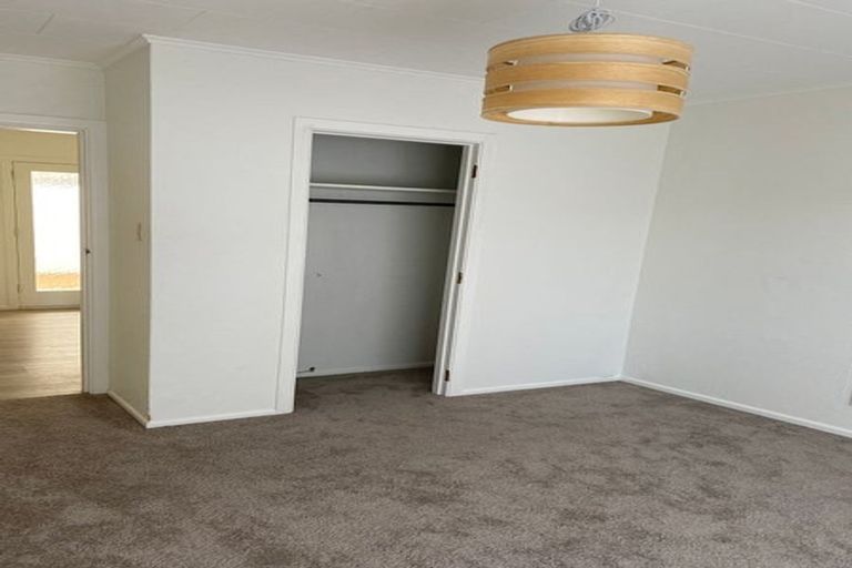 Photo of property in 70 Dominion Park Street, Johnsonville, Wellington, 6037