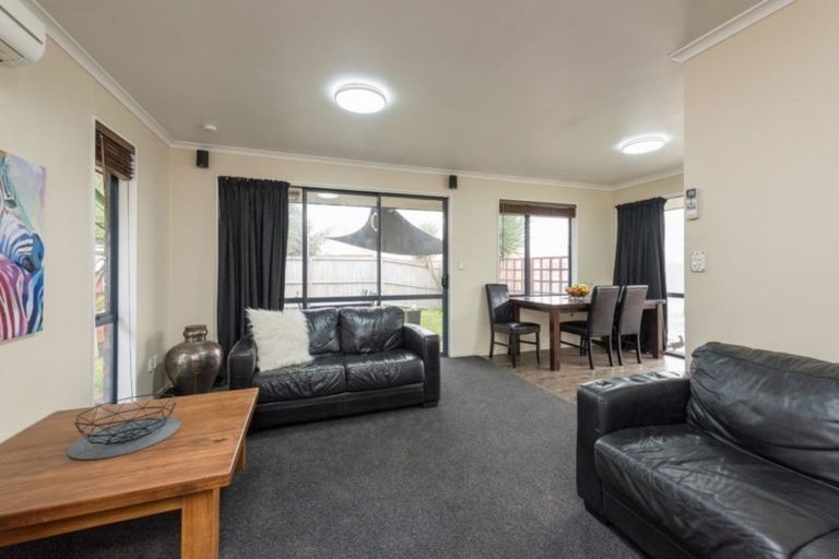 Photo of property in 17 Duffy Place, Stoke, Nelson, 7011